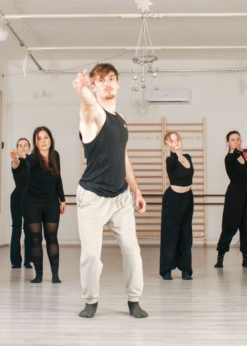 Dance_Class_Scroll_3 Kortárs táncórák