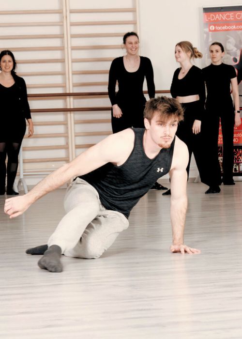 Dance_Class_Scroll_6_1 Kortárs táncórák Kecskeméten