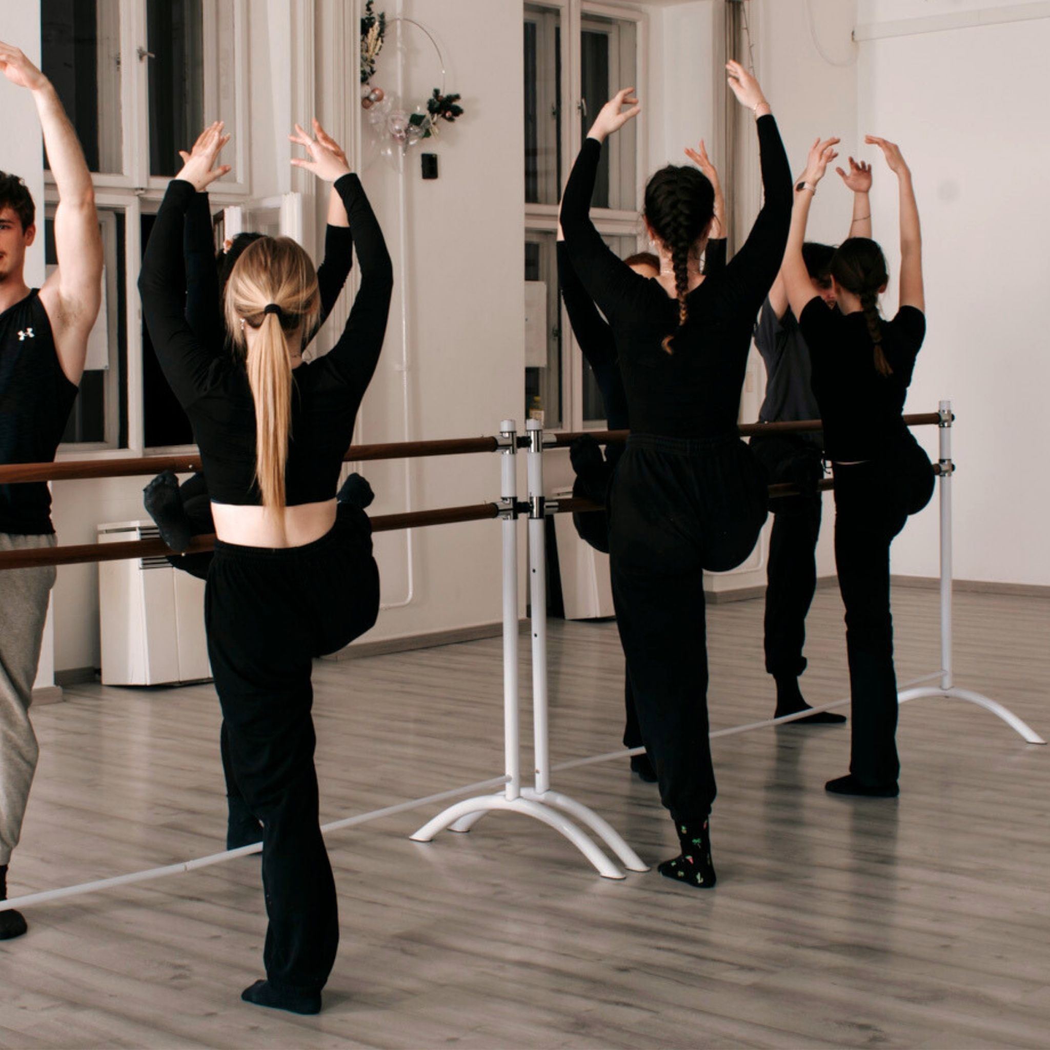 Táncórák, nyújtás felnőtteknek